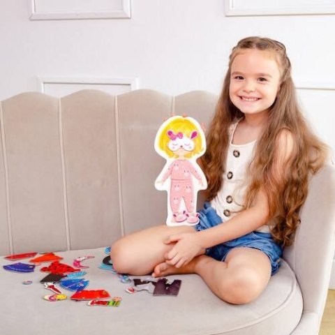 GRA MAGNETYCZNA NIKOLE UBIERANKI LALKA PROJEKTANTKA MODY ROTER KAFER GRA MAGNETYCZNA NIKOLE UBIERANKI LALKA PROJEKTANTKA MODY ROTER KAFER