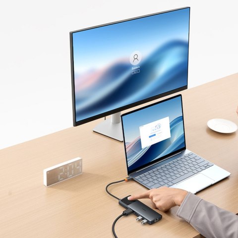 10w1 HUB Adapter USB-C do USB-C PD / 3x USB-A / 2x HDMI / RJ-45 / SD / TF czarny 10w1 HUB Adapter USB-C do USB-C PD / 3x USB-A / 2x HDMI / RJ-45 / SD / TF czarny