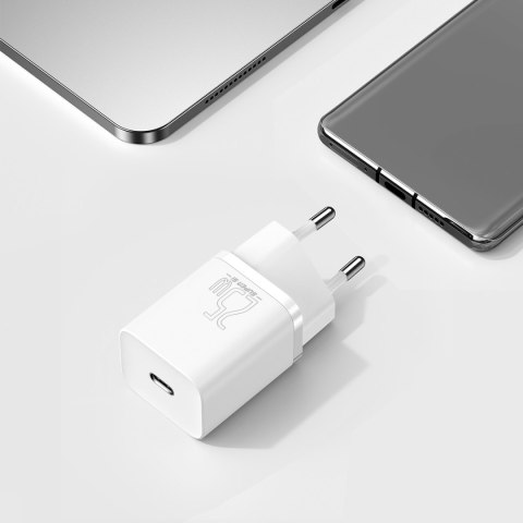 Szybka ładowarka sieciowa Si 25W 3A z kablem USB-C 1m biały Szybka ładowarka sieciowa Si 25W 3A z kablem USB-C 1m biały
