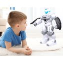 Inteligentny Robot Interaktywny Zdalnie Sterowany Pilotem Gestami Tańczy