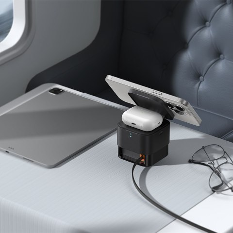 2w1 Ładowarka bezprzewodowa 20W MagSafe Qi z rozwijanym kablem USB-C czarna 2w1 Ładowarka bezprzewodowa 20W MagSafe Qi z rozwijanym kablem USB-C czarna