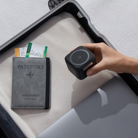 2w1 Ładowarka bezprzewodowa 20W MagSafe Qi z rozwijanym kablem USB-C czarna 2w1 Ładowarka bezprzewodowa 20W MagSafe Qi z rozwijanym kablem USB-C czarna