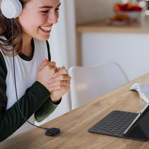 Odbiornik dźwięku Bluetooth 5.3 AUX mini jack 3.5mm Ugreen CM596 czarny Odbiornik dźwięku Bluetooth 5.3 AUX mini jack 3.5mm Ugreen CM596 czarny