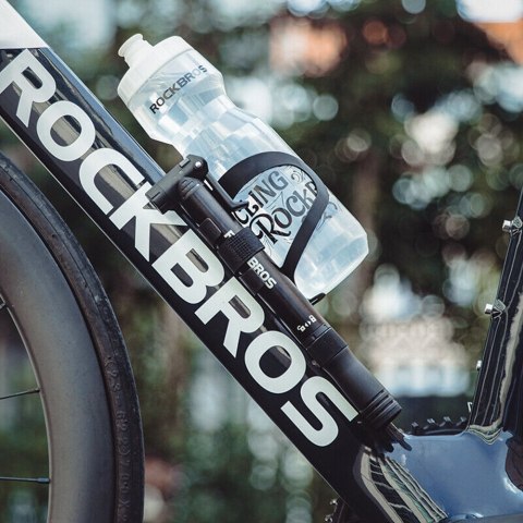 Ręczna mała pompka rowerowa z uchytem do ramy roweru + wkrętak - czarna Ręczna mała pompka rowerowa z uchytem do ramy roweru + wkrętak - czarna