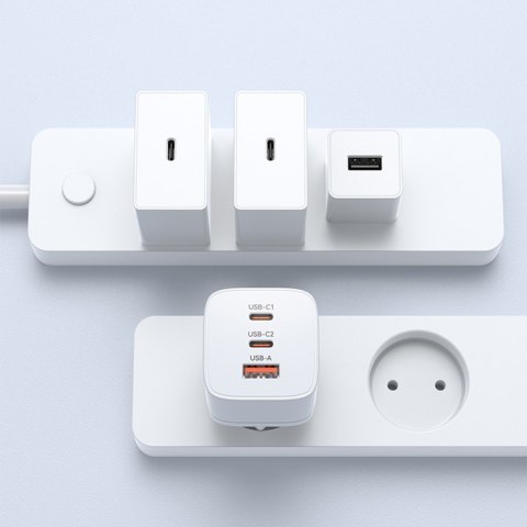 Ładowarka sieciowa GaN 65W 100-240V USB-A 2x USB-C biała Ładowarka sieciowa GaN 65W 100-240V USB-A 2x USB-C biała