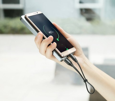 Płaski kabel przewód USB USB-C z uchwytem 2A 23CM czarny Płaski kabel przewód USB USB-C z uchwytem 2A 23CM czarny
