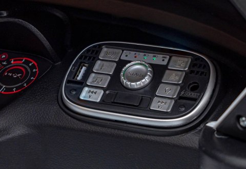 Pojazd Aston Martin DBX Biały Pojazd Aston Martin DBX Biały