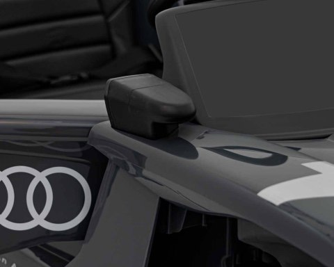 Pojazd Audi RSQ E-TRON Szary Pojazd Audi RSQ E-TRON Szary