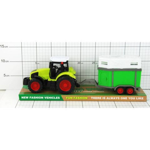 TRAKTOR Z PRZYCZEPĄ POD KLOSZEM TRAKTOR Z PRZYCZEPĄ POD KLOSZEM