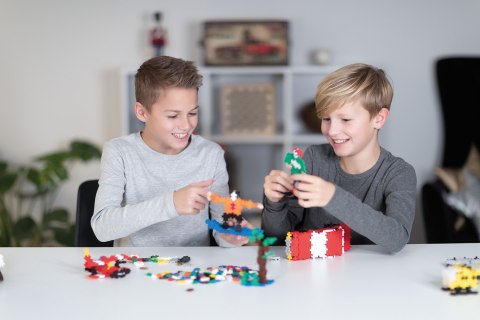 PLUS-PLUS NAUCZ SIĘ BUDOWAĆ - 600 ELEMENTÓW PLUS-PLUS NAUCZ SIĘ BUDOWAĆ - 600 ELEMENTÓW