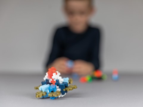 PLUS-PLUS NAUCZ SIĘ BUDOWAĆ SPINNERY- 200 ELEMENTÓW PLUS-PLUS NAUCZ SIĘ BUDOWAĆ SPINNERY- 200 ELEMENTÓW