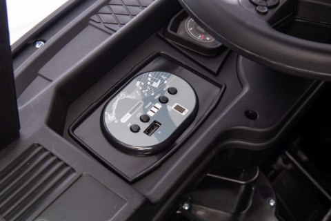 Auto Na Akumulator Scania 500R HL698 Czarne 4x4 Auto Na Akumulator Scania 500R HL698 Czarne 4x4