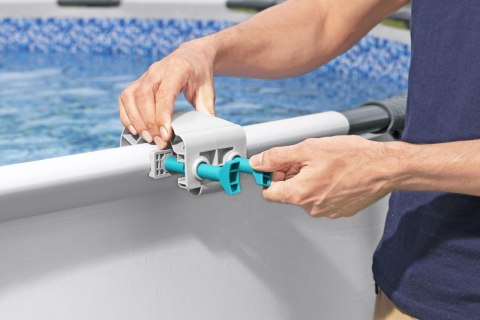 Filtrująca Pompa basenowa ze Skimmerem Skimatic FlowClear 3974l/h BESTWAY + Filtr wymienny Filtrująca Pompa basenowa ze Skimmerem Skimatic FlowClear 3974l/h BESTWAY + Filtr wymienny