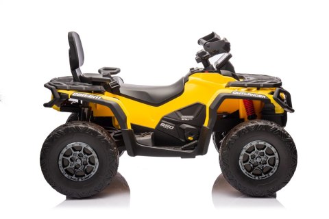 Quad Can Am Outlander ATV z Pilotem Żółty Quad Can Am Outlander ATV z Pilotem Żółty