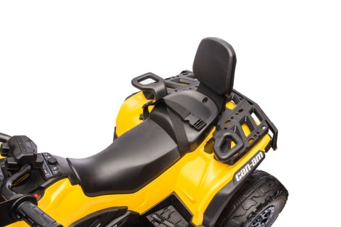 Quad Can Am Outlander ATV z Pilotem Żółty Quad Can Am Outlander ATV z Pilotem Żółty