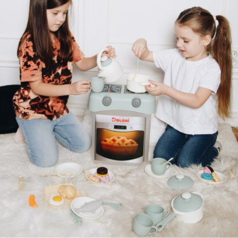 Kitchen set (34 items) Kitchen set (34 items)