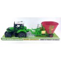 TRAKTOR Z PRZYCZEPĄ POD KLOSZEM
