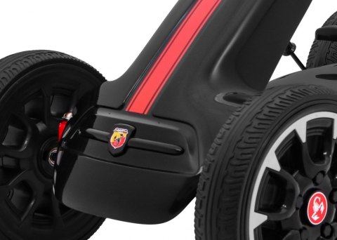 Gokart ABARTH na pedały dla dzieci Czarny + Koła EVA + Hamulec ręczny + Wolny bieg Gokart ABARTH na pedały dla dzieci Czarny + Koła EVA + Hamulec ręczny + Wolny bieg