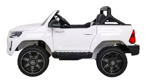 Toyota Hilux na akumulator dla dzieci Biały + Napęd 4x4 + Pilot + 2 bagażniki + Radio MP3 + LED Toyota Hilux na akumulator dla dzieci Biały + Napęd 4x4 + Pilot + 2 bagażniki + Radio MP3 + LED