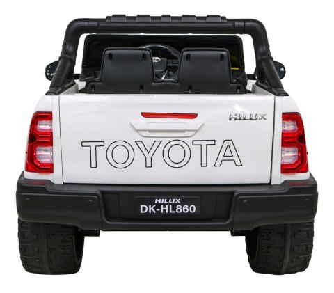 Toyota Hilux na akumulator dla dzieci Biały + Napęd 4x4 + Pilot + 2 bagażniki + Radio MP3 + LED Toyota Hilux na akumulator dla dzieci Biały + Napęd 4x4 + Pilot + 2 bagażniki + Radio MP3 + LED