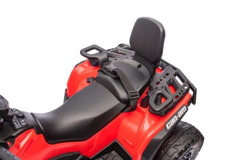 Quad Can Am Outlander ATV z Pilotem Czerwony Quad Can Am Outlander ATV z Pilotem Czerwony