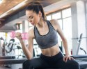 Hantle sześciokątne zestaw 2x4 kg ciężarki do ćwiczeń obciążniki fitness różowe ModernHome