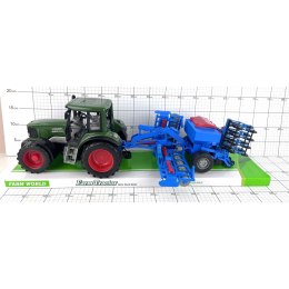 TRAKTOR Z MASZYNĄ POD KLOSZEM