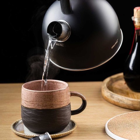CZAJNIK 1,5L Z GWIZDKIEM KINGHOFF KH-1897 CZARNY MAT CZAJNIK 1,5L Z GWIZDKIEM KINGHOFF KH-1897 CZARNY MAT