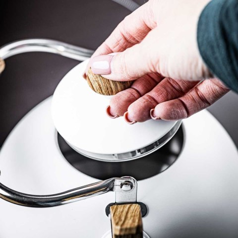 CZAJNIK 2,5L Z GWIZDKIEM KINGHOFF KH-1860 BIAŁY CZAJNIK 2,5L Z GWIZDKIEM KINGHOFF KH-1860 BIAŁY