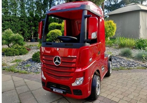 Auto na Akumulator Mercedes Actros Czerwony Lakierowany MP4 Auto na Akumulator Mercedes Actros Czerwony Lakierowany MP4