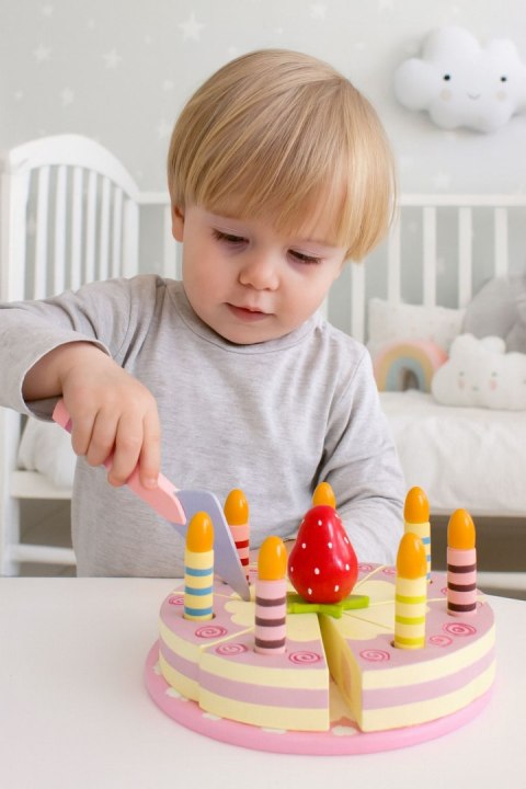 Zestaw drewniany tort na rzepy świeczki truskawka dla dzieci 15 elementów ECOTOYS Zestaw drewniany tort na rzepy świeczki truskawka dla dzieci 15 elementów ECOTOYS