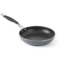 PATELNIA ALUMINIOWA Z POWŁOKĄ TEFLON PLATINUM PROFESSIONAL NIEPRZYWIERAJĄCĄ ŚR. 32 CM - HENDI 621158
