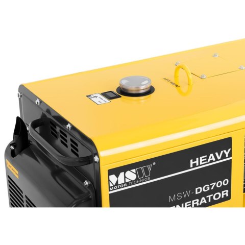 AGREGAT GENERATOR PRĄDOTWÓRCZY DIESEL MOBILNY CHŁODZONY POWIETRZEM 230/400 V 4.4 KW 5.5 KVA 14.5 L AGREGAT GENERATOR PRĄDOTWÓRCZY DIESEL MOBILNY CHŁODZONY POWIETRZEM 230/400 V 4.4 KW 5.5 KVA 14.5 L