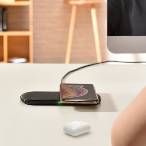 ŁADOWARKA BEZPRZEWODOWA QI DO TELEFONU I SŁUCHAWEK AIRPODS 2W1 10W CZARNY ŁADOWARKA BEZPRZEWODOWA QI DO TELEFONU I SŁUCHAWEK AIRPODS 2W1 10W CZARNY