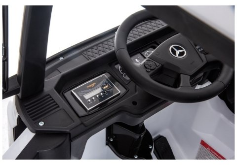 AUTO NA AKUMULATOR MERCEDES ACTROS CZARNY AUTO NA AKUMULATOR MERCEDES ACTROS CZARNY
