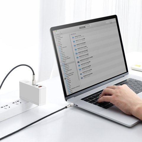 PRZEWÓD KABEL USB-C - USB-C CAFULE METAL DATA POWER DELIVERY 100W 1M - CZARNY PRZEWÓD KABEL USB-C - USB-C CAFULE METAL DATA POWER DELIVERY 100W 1M - CZARNY
