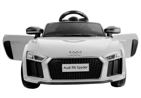AUTO NA AKUMULATOR AUDI R8 SPYDER BIAŁY AUTO NA AKUMULATOR AUDI R8 SPYDER BIAŁY