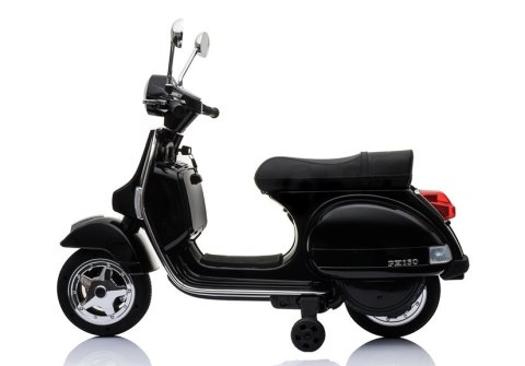 SKUTER NA AKUMULATOR VESPA CZARNY SKUTER NA AKUMULATOR VESPA CZARNY