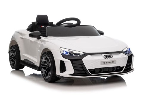 AUTO NA AKUMULATOR AUDI E- TRON GT QLS-6888 BIAŁE AUTO NA AKUMULATOR AUDI E- TRON GT QLS-6888 BIAŁE