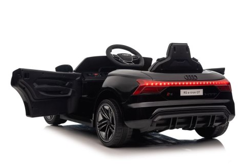 AUTO NA AKUMULATOR AUDI E- TRON GT CZARNE QLS-6888 AUTO NA AKUMULATOR AUDI E- TRON GT CZARNE QLS-6888