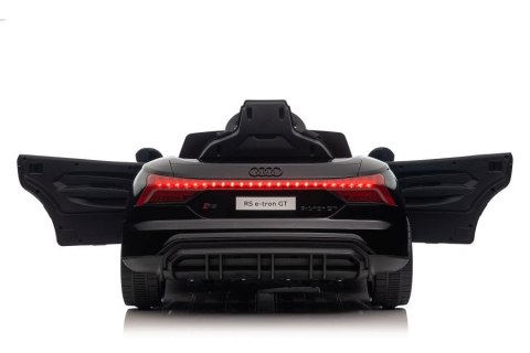 AUTO NA AKUMULATOR AUDI E- TRON GT CZARNE QLS-6888 AUTO NA AKUMULATOR AUDI E- TRON GT CZARNE QLS-6888