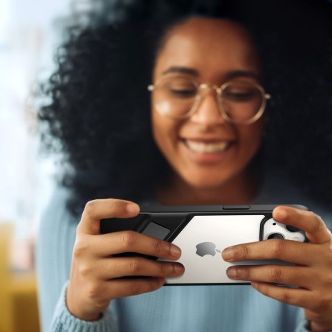 Sztywne etui z żelową ramką i podstawką do iPhone 13 Pro czarny Sztywne etui z żelową ramką i podstawką do iPhone 13 Pro czarny