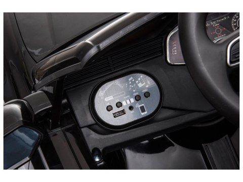 Samochód na akumulator Audi RS Q8 czarny Samochód na akumulator Audi RS Q8 czarny