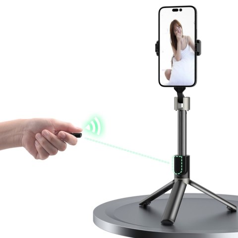 Selfie stick kijek teleskopowy do selfie ze statywem i pilotem BT F18W biały Selfie stick kijek teleskopowy do selfie ze statywem i pilotem BT F18W biały