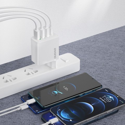 Szybka ładowarka sieciowa 3x USB + 1x USB-C 20W PD QC 3.0 biały Szybka ładowarka sieciowa 3x USB + 1x USB-C 20W PD QC 3.0 biały