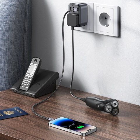 2w1 Ładowarka sieciowa EU 2x USB USB-C + adapter do wtyczki angielskiej UK czarna 2w1 Ładowarka sieciowa EU 2x USB USB-C + adapter do wtyczki angielskiej UK czarna